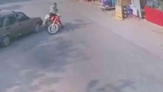 Mersinde motosiklet kazaları güvenlik kameralarına yansıdı