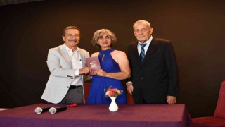 Metin Özöğüt Yaşam Merkezi ikinci baharlarını yaşayan çiftin mutluluğa ev sahipliği yaptı