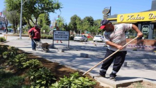 Millet bahçesi güzelleştiriliyor