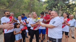 Milli atlet Nagihan Karadere, 15 Temmuz Halk Koşusuna katıldı