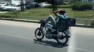 Motosikletle tehlikeli yolculuk