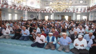 Muradiyede 15 Temmuz şehirleri için mevlit okutuldu
