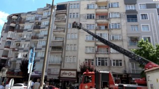 Ocakta unutulan yemek itfaiyeyi alarma geçirdi