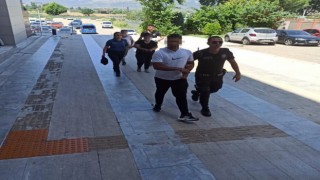 Ödemişte polis ekipleri suçlulara göz açtırmıyor