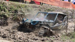 Off-road yarışları heyecanlı anlara sahne oldu