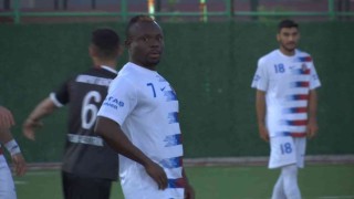 Okumak için Elazığa gelen Afrikalı öğrencilerin hayali futbolcu olmak