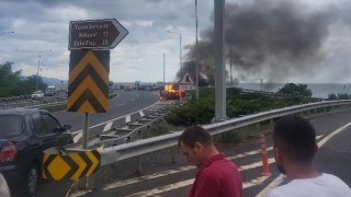 Orduda düğün konvoyunda otomobil alevlere teslim oldu