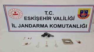 Ormanlık alana giriş yasağını ihlal eden şahıslardan uyuşturucu madde ele geçirildi