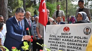 Osmaniye'de Bayram arifesinde şehitlik ziyaret edildi