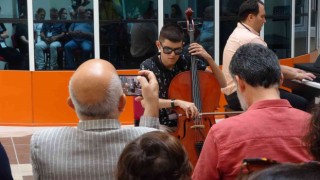 Otizmli öğrencilerden konser