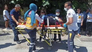 Otomobil ile hafif ticari araç çarpıştı: 4 yaralı