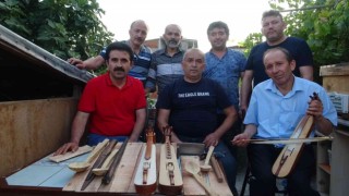 (Özel) Yetmiş yıl önce göçtükleri köyün geleneklerini Bursada yaşatmaya çalışıyorlar