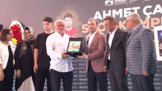 Pendikte Ahmet Çalık Spor Kompleksi kapılarını açtı