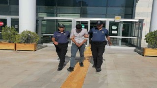Polis hırsızı suçüstü yakaladı