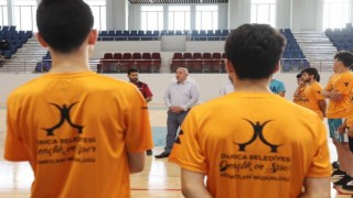 Polis olmak isteyen gençlere ücretsiz kurs