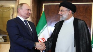 Putin ve Reisiden üçlü zirve öncesi görüşme