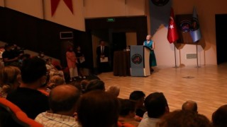 Rektör Özkan: “Şiddet uygulayanlar sağlık sisteminden dışlanmalı”