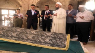 Restorasyonu tamamlanan Asude Hanım ve Seyyid Velayet türbeleri açıldı