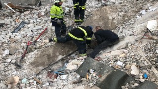Rusyanın Donetske düzenlediği saldırıda bilanço ağırlaşıyor: 33 ölü
