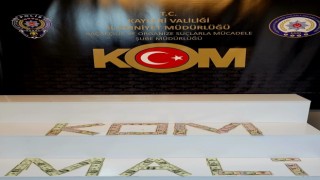 Sahte dolarları piyasaya süremeden yakalandılar