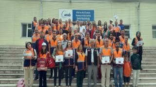 Sakaryada 114 AFAD Gönüllüsü belgelerini törenle aldı