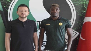 Sakaryaspor, Patrick Banza ile sözleşme imzaladı