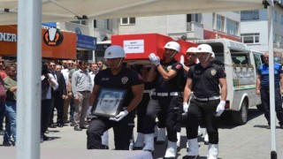Saldırıda hayatını kaybeden doktor Karakayayı binler uğurladı