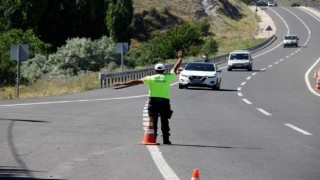 Samsunda bayram tatilinde 4,25 milyon TL ceza yazıldı, 497 araç trafikten men edildi