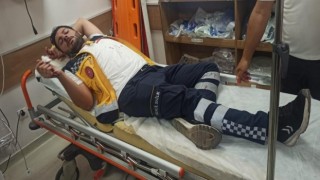Şanlıurfada yol tartışmasında ambulans şoförünün burnu kırıldı