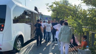 Sarıyerde içi yolcu dolu minibüsle cip çarpıştı: 10 yaralı