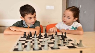 Satranç ile miniklerin zihinleri gelişiyor