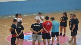 Seçmelere katılan sporculara Turgutlu Belediyespordan anlamlı hareket