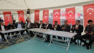 Şehit ailesine taziye ziyareti