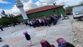 Selde hayatını kaybeden kadın toprağa verildi