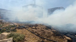 Siirtte tandırdan çıkan kıvılcımlar yangına neden oldu