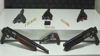Silah kaçakçılarına Denizli merkezli 2 ilde operasyon: 9 gözaltı
