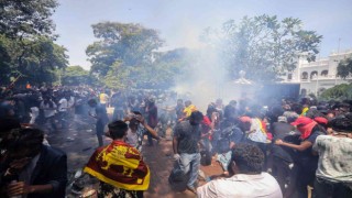 Sri Lankadaki protestoda 75 kişi yaralandı