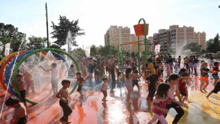 Su oyun parkları Yüreğirli çocukların eğlence merkezi oldu