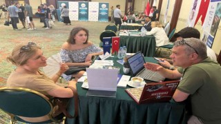 SUBÜ Üsküpte üniversite adaylarıyla buluştu