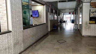 Sultangazide masadaki telefonu çalıp böyle kaçtı