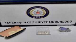 Şüpheli şahsın üzerinde uyuşturucu madde ele geçirildi