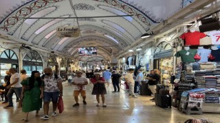 Suudi turistlerin gelmesi ile birlikte Kapalıçarşıda ziyaret sayıları arttı