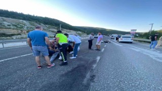 Takla atan motosikletteki karı koca yaralandı