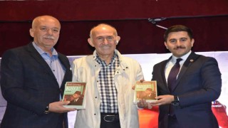 Tarihçi Ahmet Şimşirgil, Dursunbeyde FETÖyü anlattı