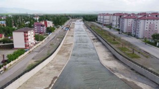 Taşlıçay Deresi çevresinde çalışmalar devam ediyor