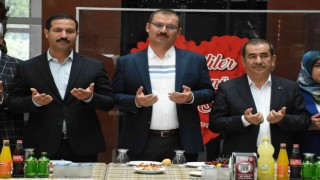 Tatvanda bayramlaşma töreni