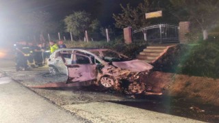 Tekirdağda takla atan otomobil alev aldı: 1 yaralı