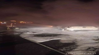 TEM Otoyolu tünel girişinde otomobil yandı