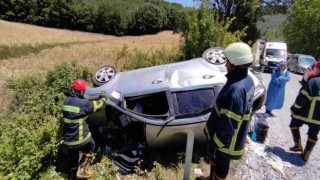 Tokatta otomobil şarampole devrildi: 5 yaralı