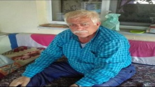 Traktörden düşen yaşlı adam sıkıştığı yerde hayatını kaybetti